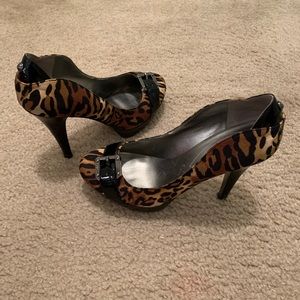 Guess leopard print heels